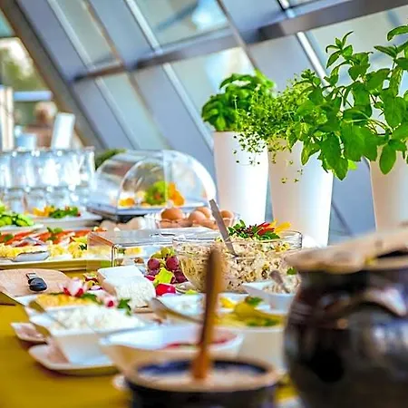 Belweder Hotell 5*